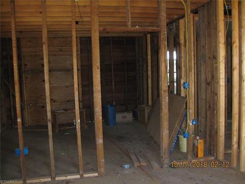 652 Riverside Dr, Eden, NC 27288 photo 5
