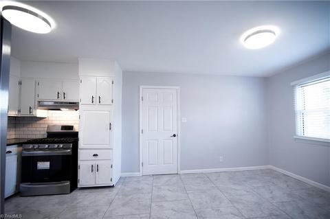 613 Runyon Dr, High Point, NC 27260 photo 9