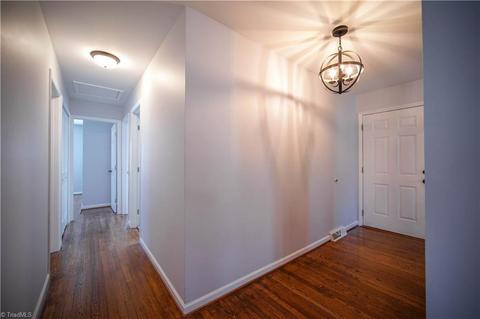613 Runyon Dr, High Point, NC 27260 photo 18