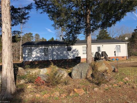 4981 Cashatt Rd, Trinity, NC 27370 photo 2