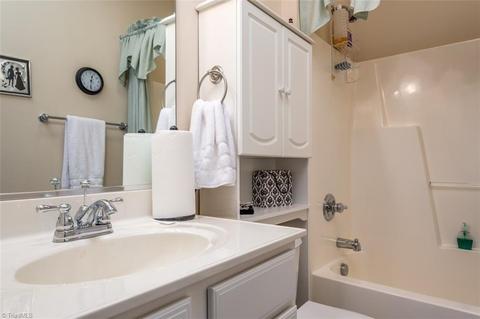 5301 Forester Dr, High Point, NC 27265 photo 17