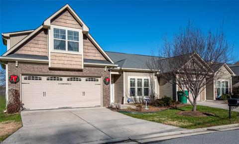 5301 Forester Dr, High Point, NC 27265 photo 2