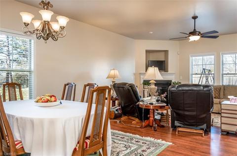 5301 Forester Dr, High Point, NC 27265 photo 7