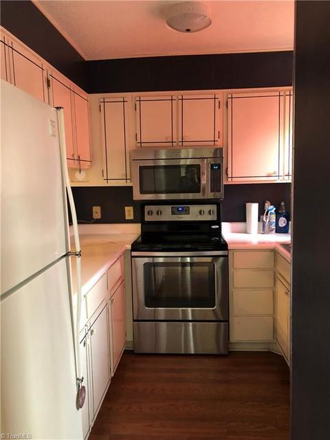 2233 Shadow Valley Rd #B, High Point, NC 27265 photo 2