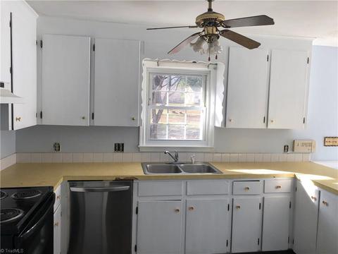 5350 Mapleton St, Clemmons, NC 27012 photo 6