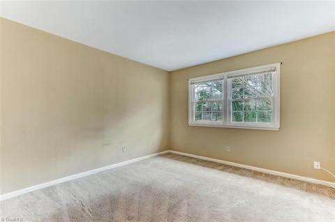 1717 Gavin Dr, High Point, NC 27260 photo 12