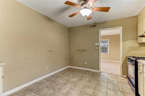 1717 Gavin Dr, High Point, NC 27260 photo 9