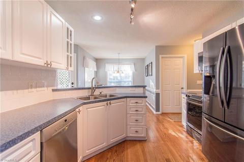 904 Ruskin Dr, High Point, NC 27265 photo 13