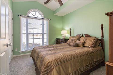904 Ruskin Dr, High Point, NC 27265 photo 21