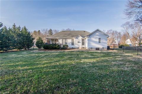 904 Ruskin Dr, High Point, NC 27265 photo 28