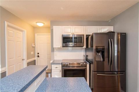 904 Ruskin Dr, High Point, NC 27265 photo 12