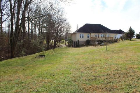 2915 Clear Ridge Dr, Trinity, NC 27370 photo 8