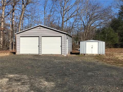 367 Dishmon Loop, Eden, NC 27288 photo 22