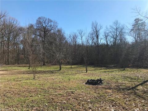 367 Dishmon Loop, Eden, NC 27288 photo 24