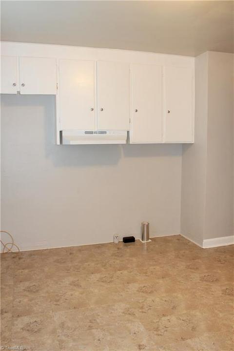 709 Commerce Ave, High Point, NC 27260 photo 8