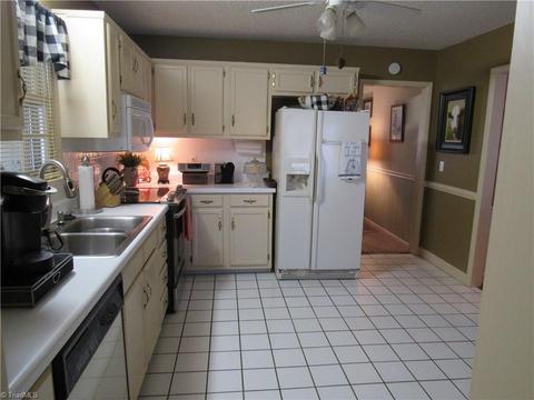 528 Mountainbrook Dr, King, NC 27021 photo 13