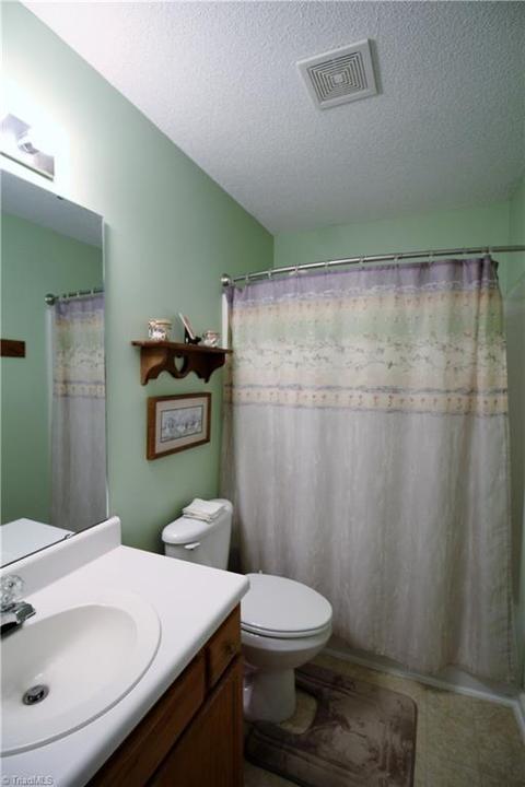 3937 Cobblestone Bend Dr, High Point, NC 27265 photo 14
