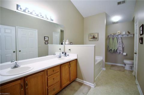 3937 Cobblestone Bend Dr, High Point, NC 27265 photo 10