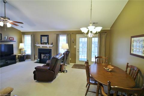 3937 Cobblestone Bend Dr, High Point, NC 27265 photo 4