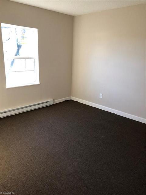 526 Walnut St, High Point, NC 27260 photo 9