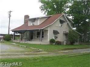 814 Unity St, Thomasville, NC 27360 photo 1