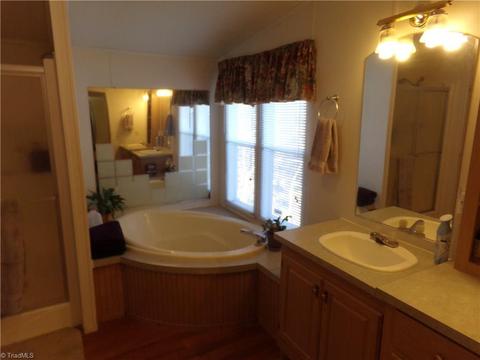 4806 Cashatt Rd, Trinity, NC 27370 photo 13