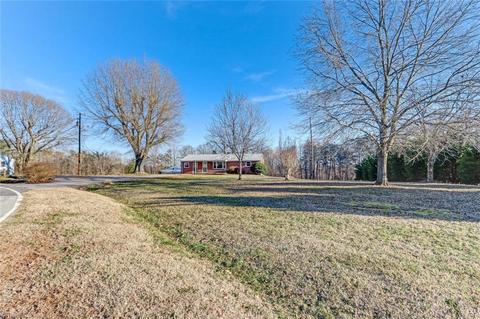 337 Pelham Loop Rd, Pelham, NC 27311 photo 2