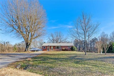 337 Pelham Loop Rd, Pelham, NC 27311 photo 5
