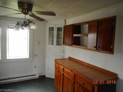 128 York Farm Ln, Harmony, NC 28634 photo 12