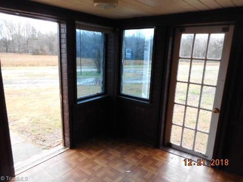 128 York Farm Ln, Harmony, NC 28634 photo 14