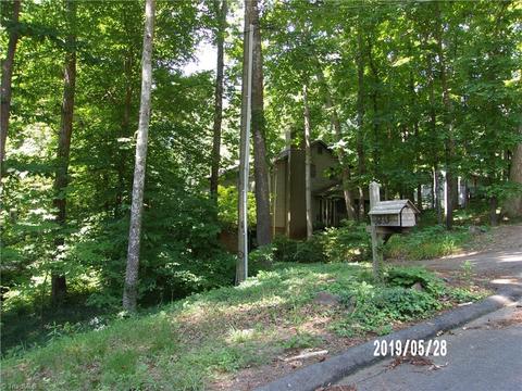 3235 High Cliffs Rd, Pfafftown, NC 27040 photo 2