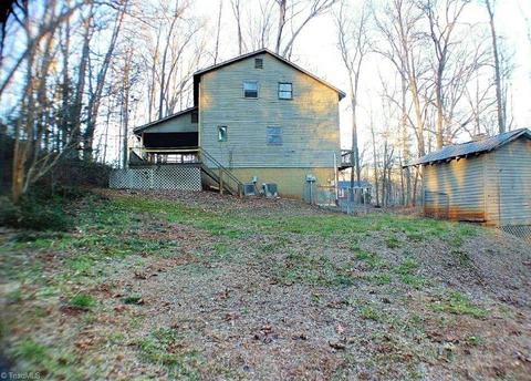 3235 High Cliffs Rd, Pfafftown, NC 27040 photo 5