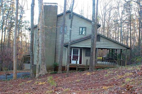 3235 High Cliffs Rd, Pfafftown, NC 27040 photo 4