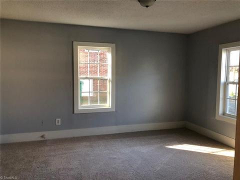 413 Barker Ave, High Point, NC 27262 photo 4