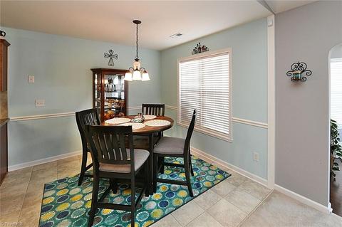 656 Chas Ct, High Point, NC 27265 photo 7