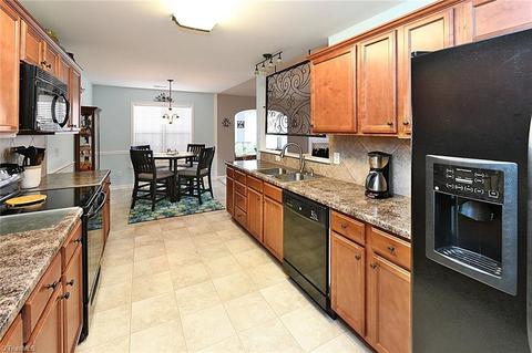 656 Chas Ct, High Point, NC 27265 photo 10