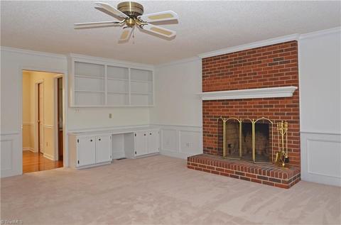 7008 Ashburn Cir, Clemmons, NC 27012 photo 2