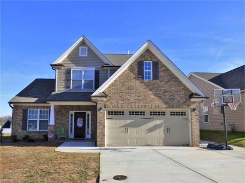 4503 River Gate Dr, Clemmons, NC 27012 photo 2