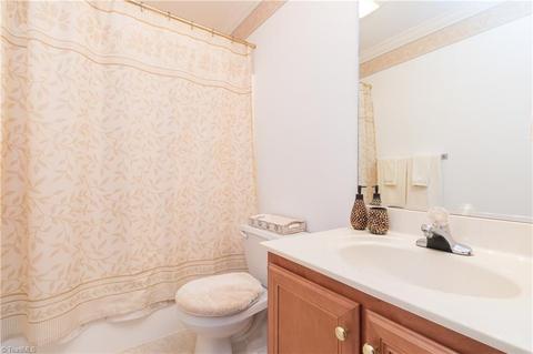 3808 Eagles View Ct, High Point, NC 27265 photo 22