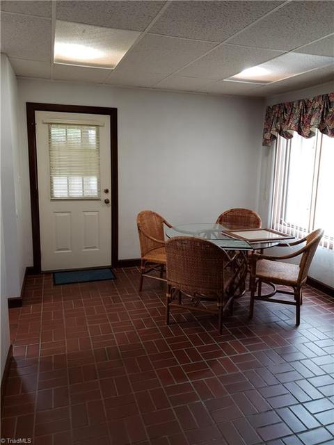 1034 County Line Rd, Harmony, NC 28634 photo 9