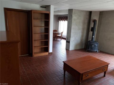1034 County Line Rd, Harmony, NC 28634 photo 5