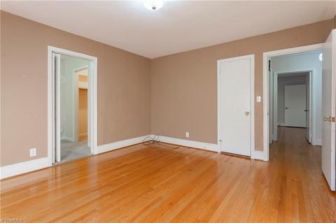 801 Sunset Dr, High Point, NC 27262 photo 9