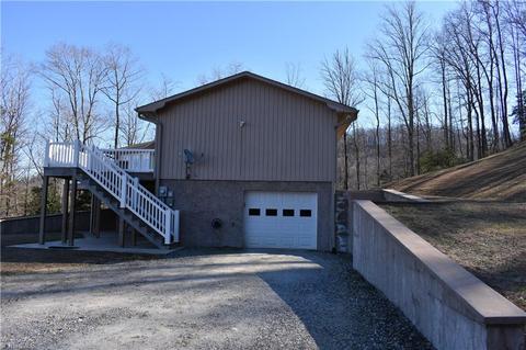 318 Lewis Fork Baptist Church Rd, Purlear, NC 28665 photo 25