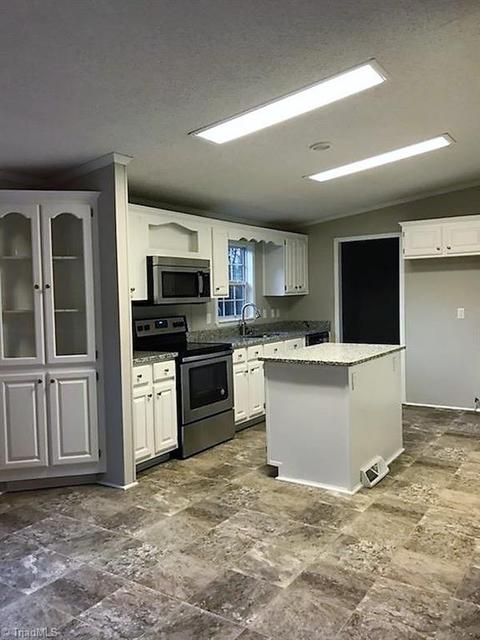 172 Butner Rd, Pinnacle, NC 27043 photo 2