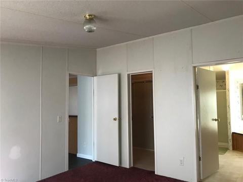 6802 Wright Rd, Thomasville, NC 27360 photo 7