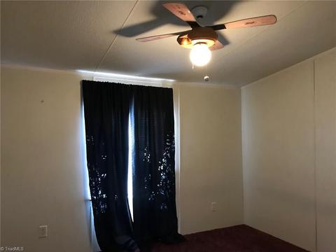 6802 Wright Rd, Thomasville, NC 27360 photo 12