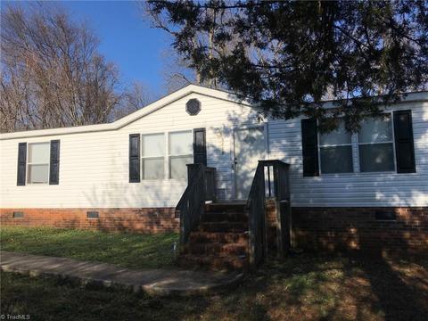 6802 Wright Rd, Thomasville, NC 27360 photo 1