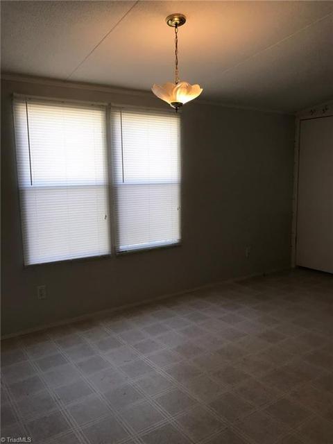 6802 Wright Rd, Thomasville, NC 27360 photo 6