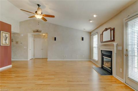 3978 Sorrell Ct, High Point, NC 27265 photo 9