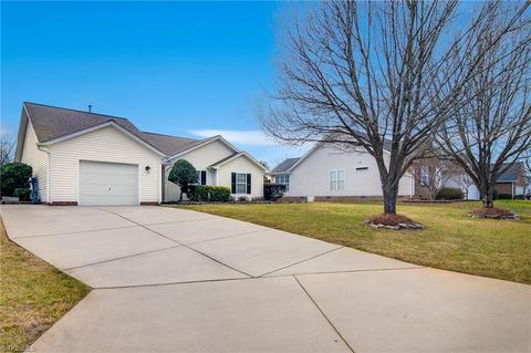 3978 Sorrell Ct, High Point, NC 27265 photo 2